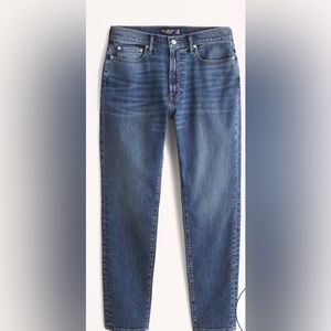 NWOT Abercrombie & Fitch Athletic Slim Jeans